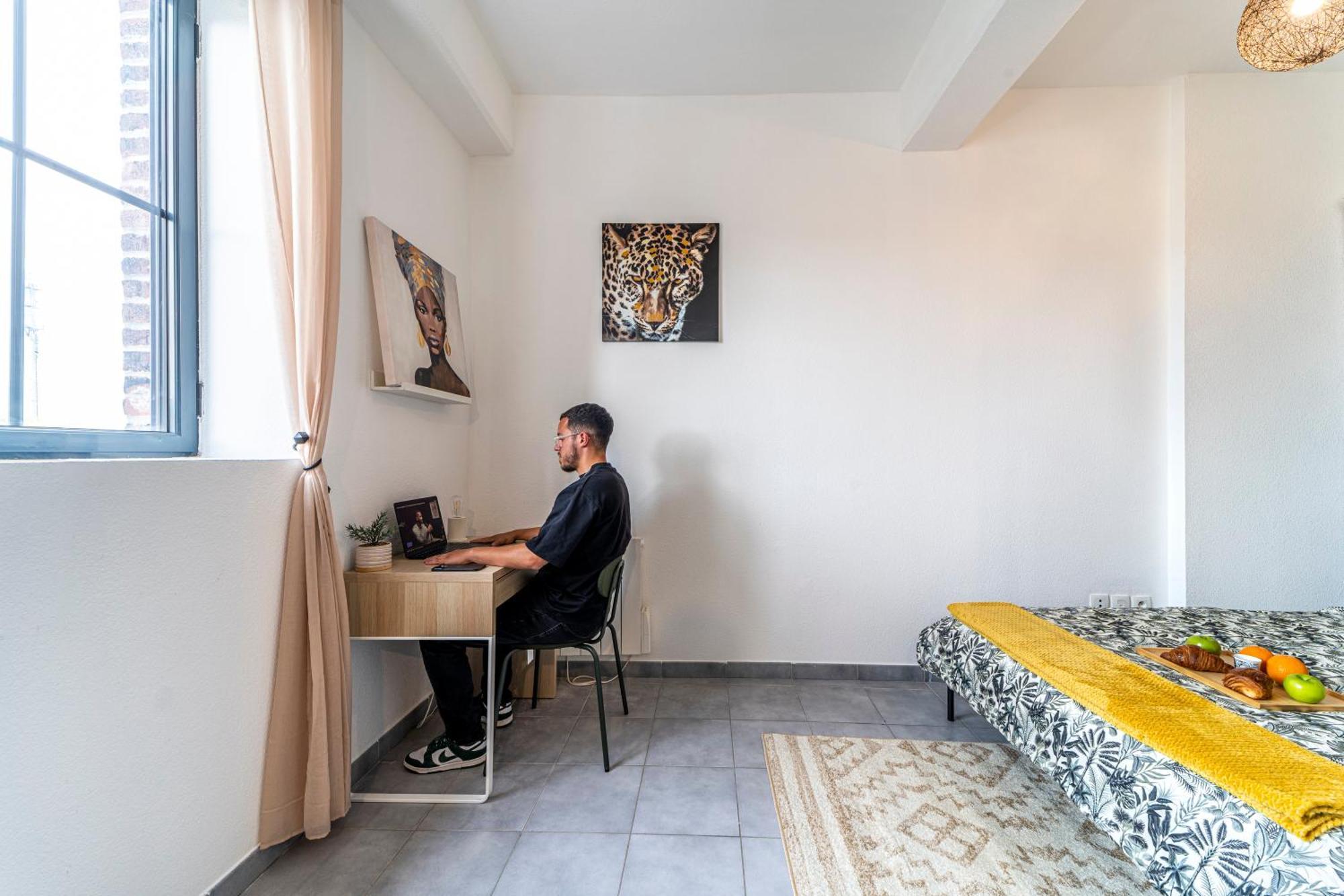 Stay Cosy Lille I Tourcoing - Appartement - Hypercentre - Parking Securise - Wifi - Netflix - Cuisine Εξωτερικό φωτογραφία